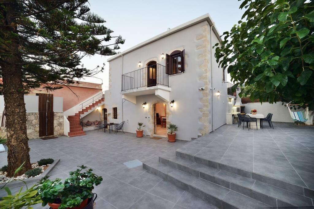 Villa Christini A Luxury Villa With Amazing Views Tzitzifés Exterior foto