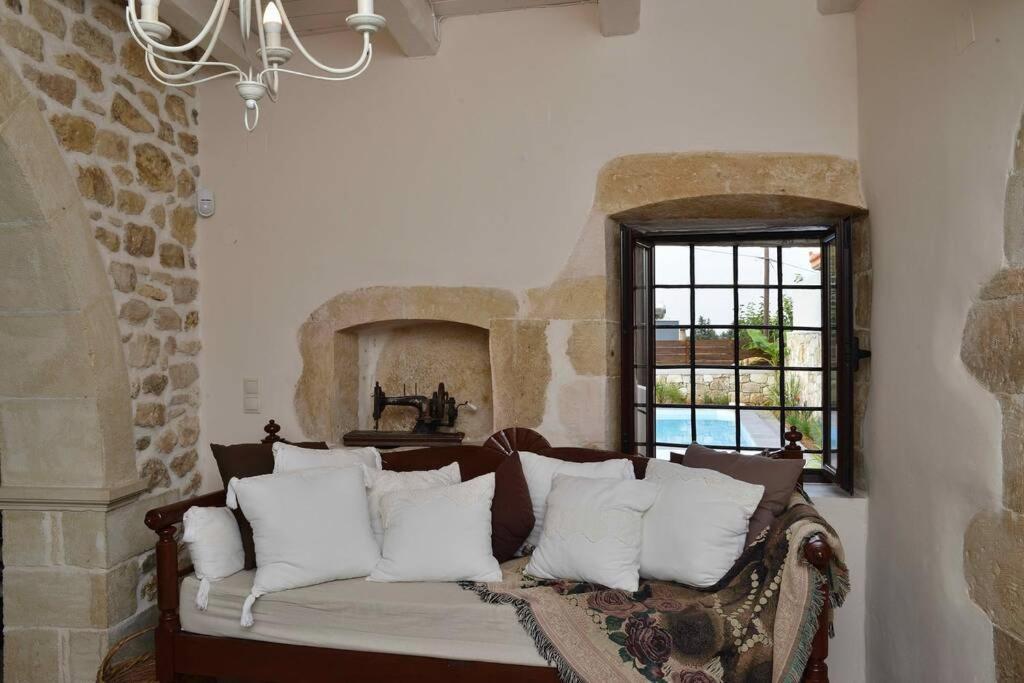 Villa Christini A Luxury Villa With Amazing Views Tzitzifés Exterior foto